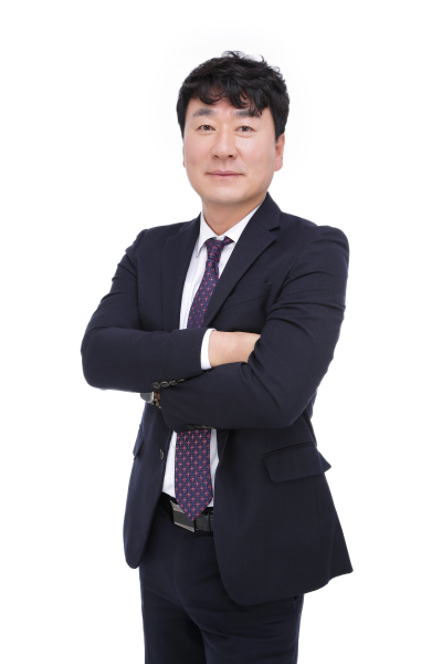  Jeong-sam Lim, Managing Director / Head of Design Business Division