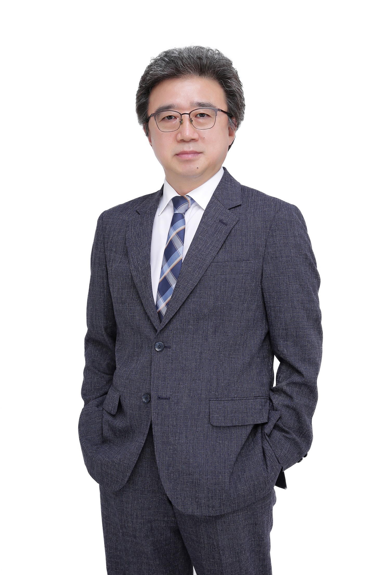 Wook-sik Yoon, Executive Director / Supervision Business Division Head