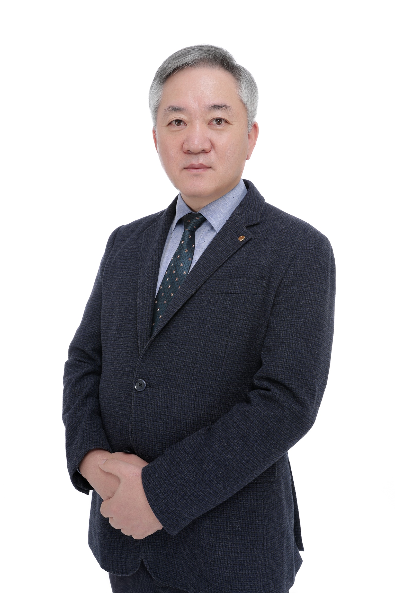 Hyun-soo Hwang / President